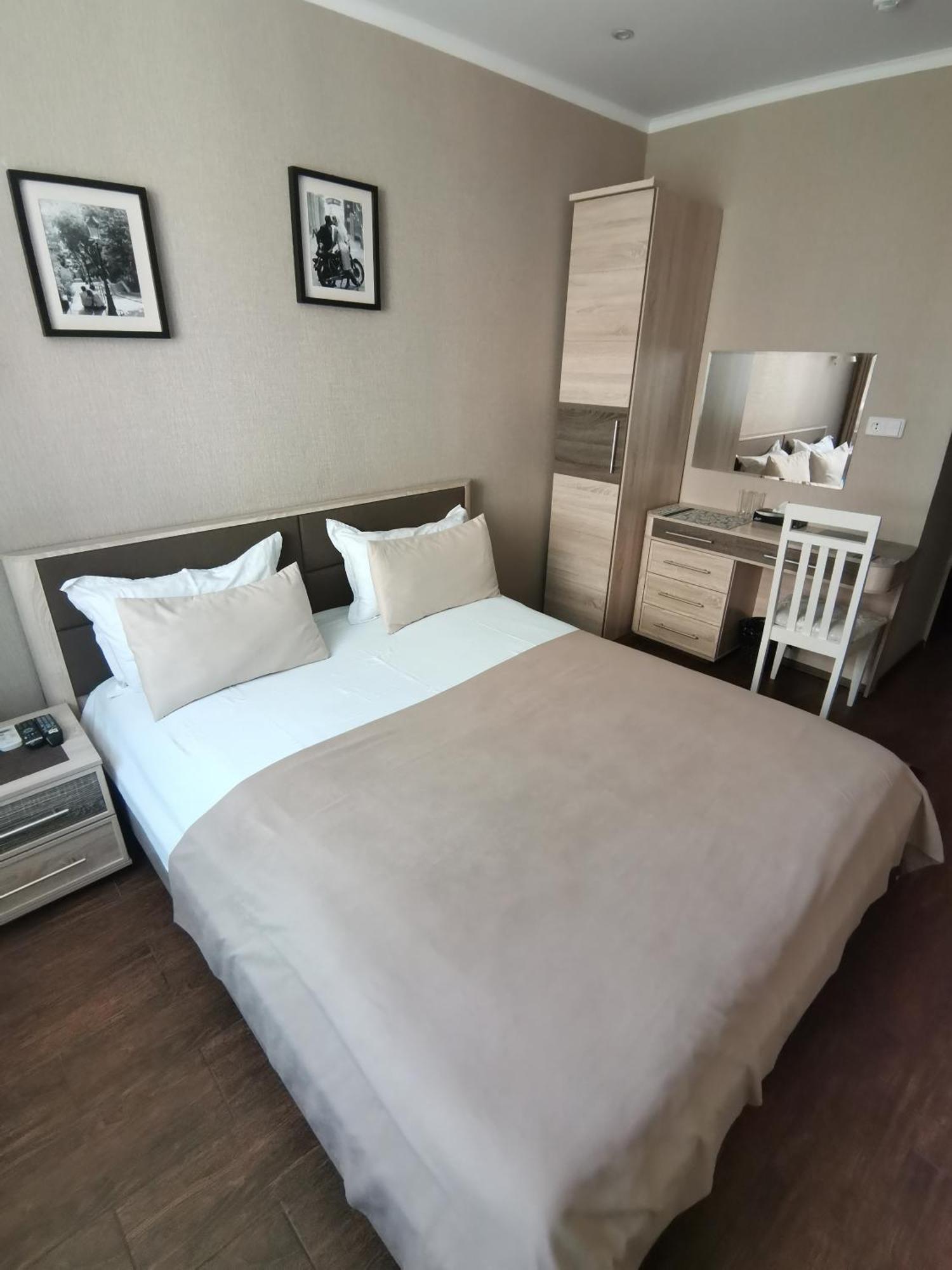 Altyn Adam Hotel Petropavlovszk Kültér fotó