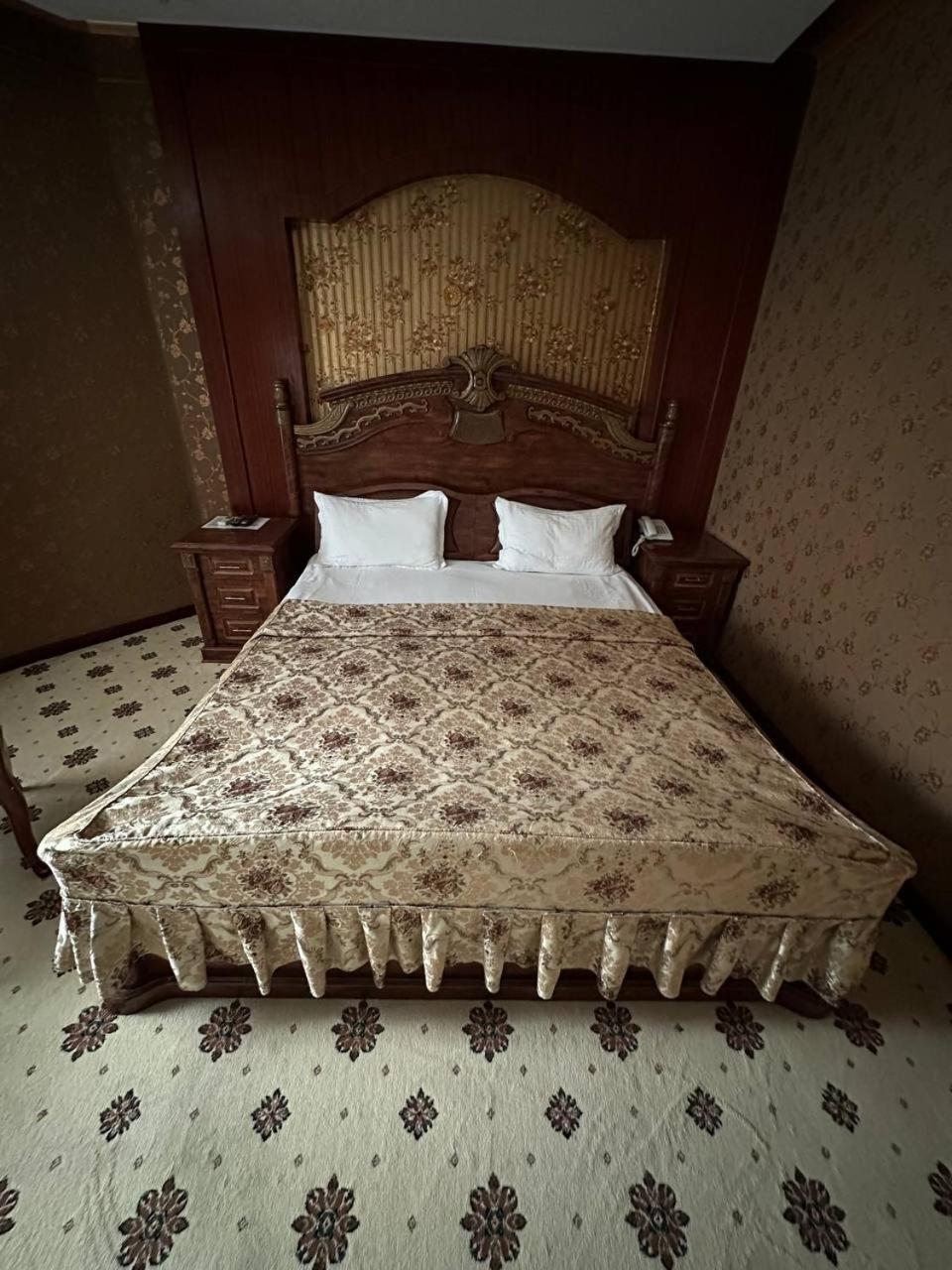 Altyn Adam Hotel Petropavlovszk Kültér fotó