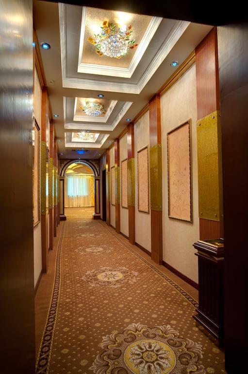 Altyn Adam Hotel Petropavlovszk Kültér fotó